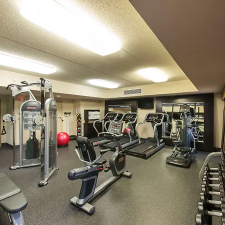 Hampton Inn & Suites Albany-Downtown-2