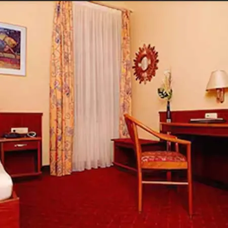 Hotel Schweizer Hof-3
