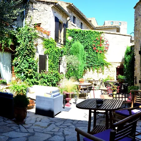 Hotel Le Saint Laurent-2