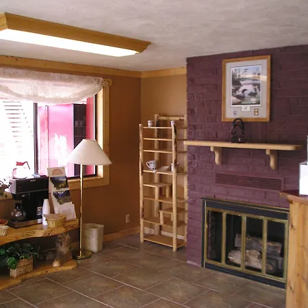 Travelers Lodge-3