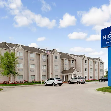 Microtel Inn & Suites By Wyndham Bellevue-2