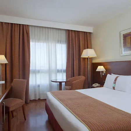 Holiday Inn Cagliari By Ihg-3