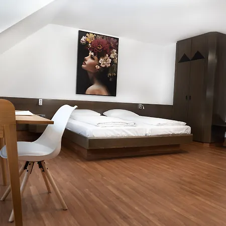 Stadthotel Heilbronn-2