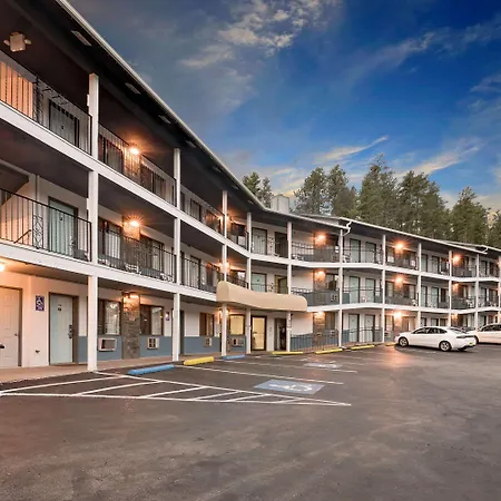 Super 8 By Wyndham Keystone/Mt. Rushmore-3