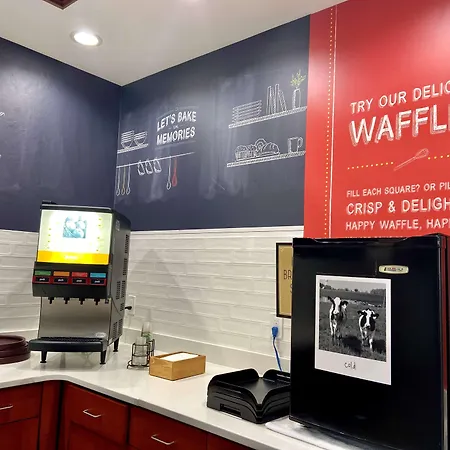 Hampton Inn & Suites Knoxville-Downtown-2