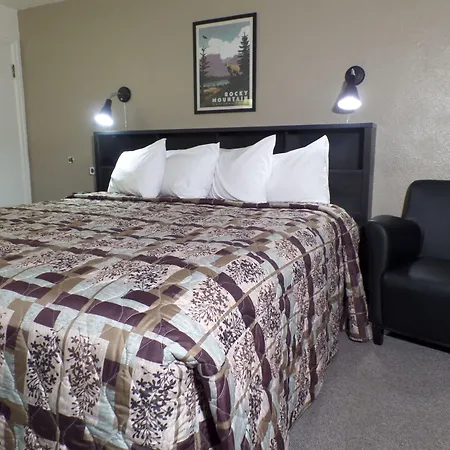Kinnikinnik Motor Lodge-3