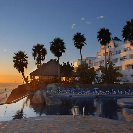 Las Rocas Resort & Spa-3