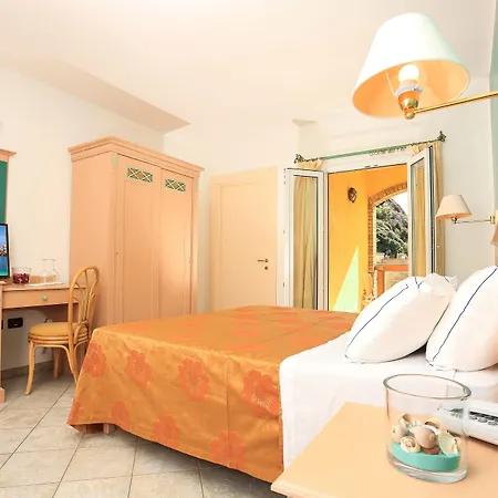 Hotel Nantis-3