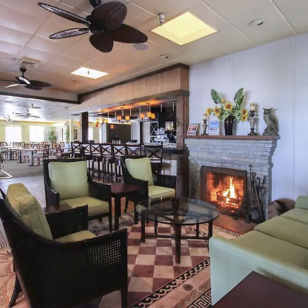 Island Inn-2