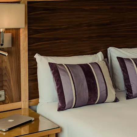 Aspect Hotel Park West-3
