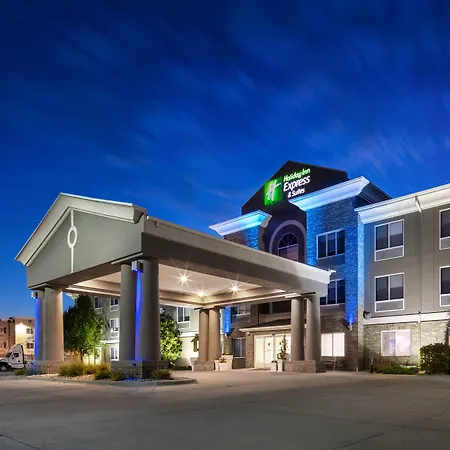 Holiday Inn Express & Suites Bellevue -Omaha Area- By Ihg-2