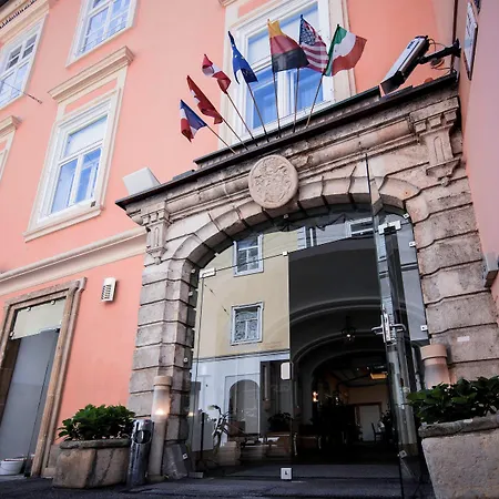Boutique Hotel Dom - Rooms & Suites-3