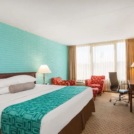 Howard Johnson By Wyndham Williamsburg-3