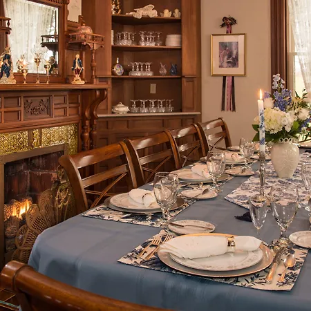Sutherland House Victorian Bed And Breakfast-2