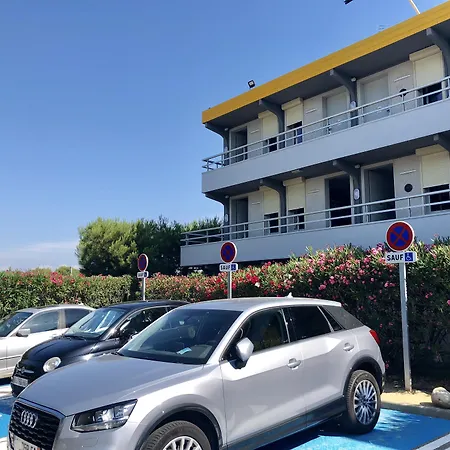 Premiere Classe Perpignan Sud-2