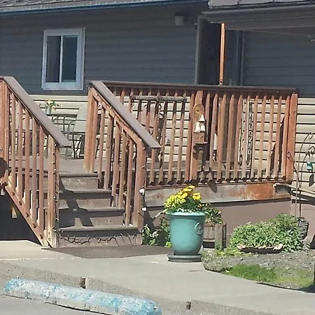 Beluga Lake Lodge-2