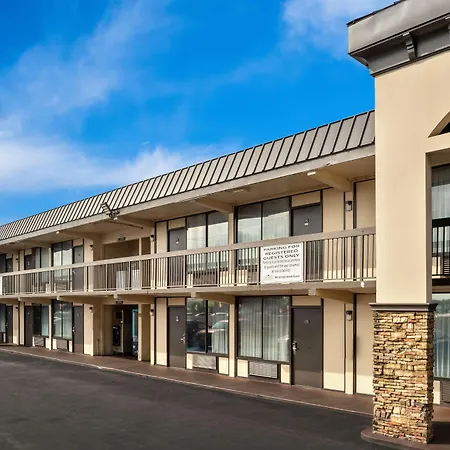 Americas Best Value Inn Orlando, FL-3