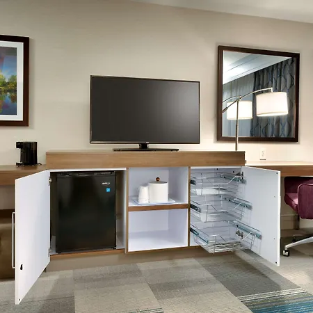 Hampton Inn & Suites Pocatello-3