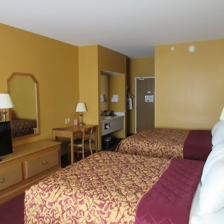 Parkfield Inn - Warsaw-3