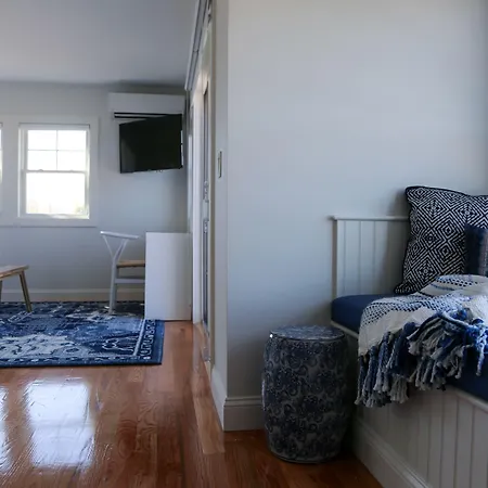 The Sea Breeze Inn-2