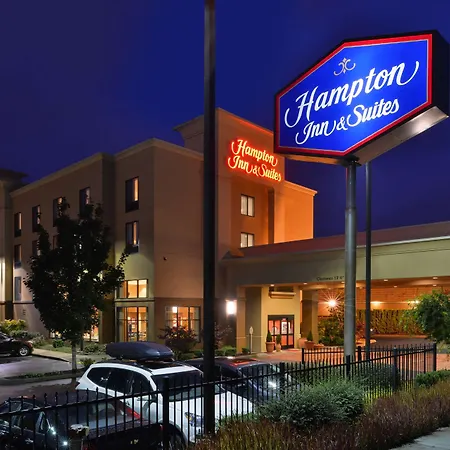 Hampton Inn & Suites Tacoma-3