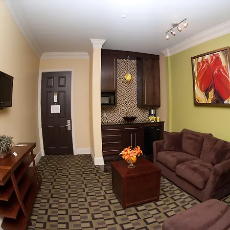 Carriage House Hotel-2