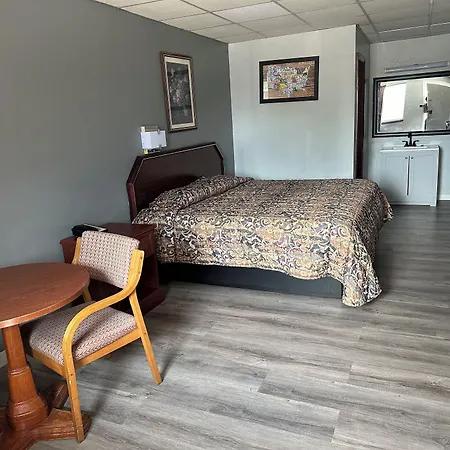 Budget Inn-Gadsden-2