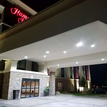 Hampton Inn Bismarck-3
