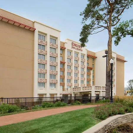 Drury Inn & Suites West Des Moines-3
