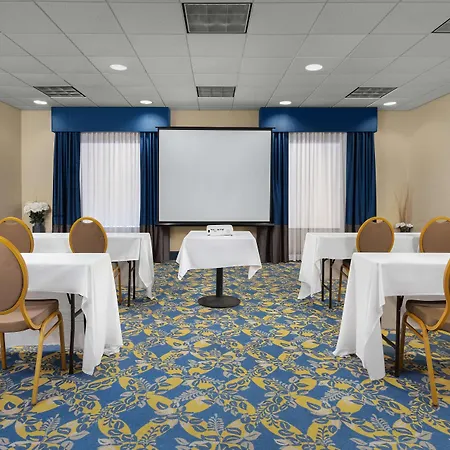 Hampton Inn Syracuse Clay-3