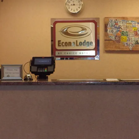 Econo Lodge-2