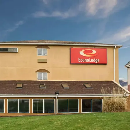 Econo Lodge-3