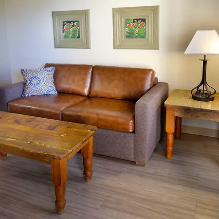 Days Inn & Suites By Wyndham Llano-2