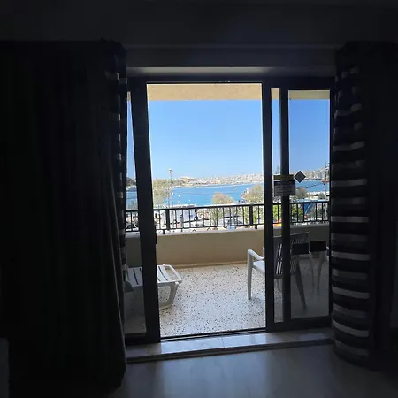 Sliema Marina Hotel-2