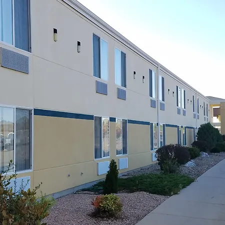 Baymont By Wyndham Limon-3