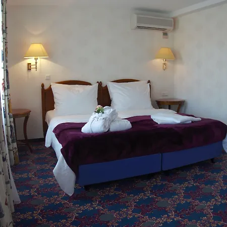 Boutiquehotel Schloßpalais-3
