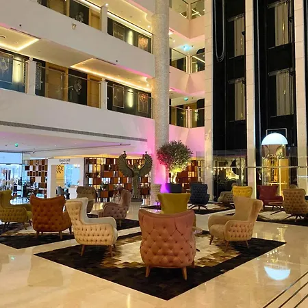 Royal Central Hotel And Resort The Palm-2