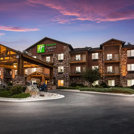 Holiday Inn Express & Suites Custer-Mt Rushmore-3