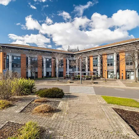Clarion Aparthotel Toulouse Blagnac Airport-3