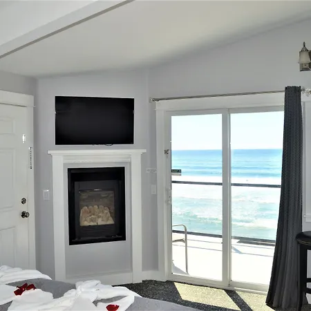 Beachfront Manor Hotel-2