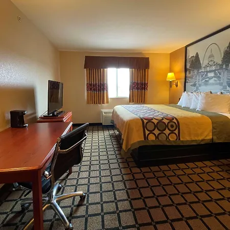 Super 8 By Wyndham Rolla-3