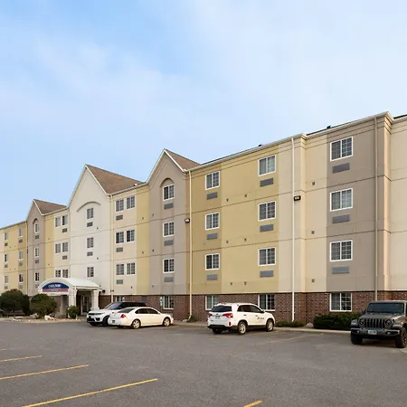 Candlewood Suites Bismarck-3