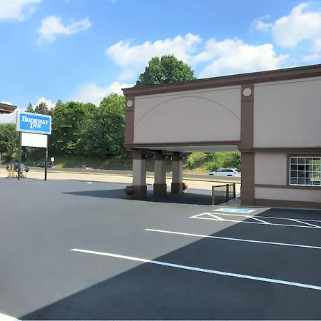 Super 8 By Wyndham Greensburg-2