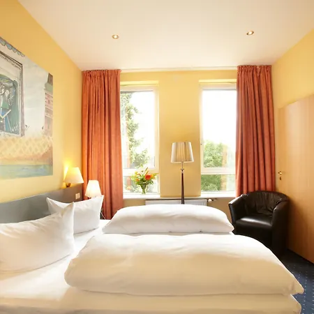 Hotel City Kiel By Premiere Classe-3