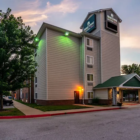 Hometowne Studios & Suites By Red Roof Bentonville-3