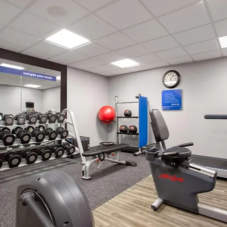 Hampton Inn & Suites Muncie-2