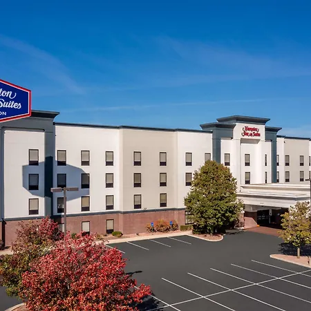 Hampton Inn & Suites Muncie-3