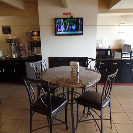 Super 8 By Wyndham Beaver Falls-3
