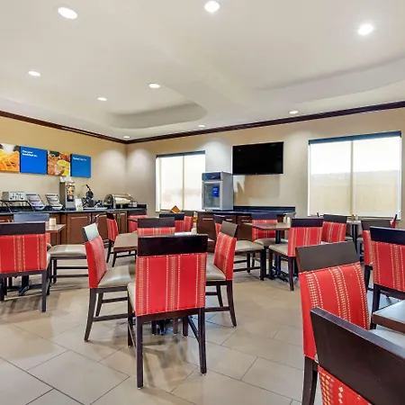 Comfort Inn Near Unt-2