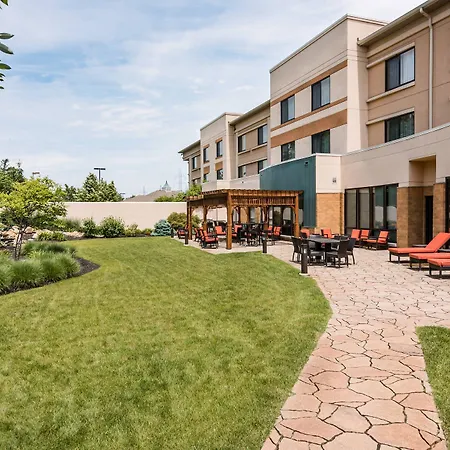 Courtyard By Marriott Lafayette-3